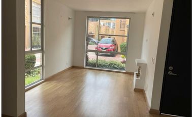 VENDO HERMOSA CASA EN CAJICA, CONJUNTO CERRADO.