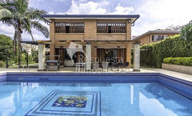 Vendo Casa urbanizacion cerrada LA ESTRELLA Suramerica