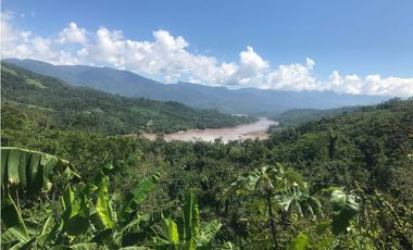 TERRENO CON RIO Y QUEBRADAS CHAZUTA
