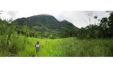 TERRENO CON RIO Y QUEBRADAS CHAZUTA