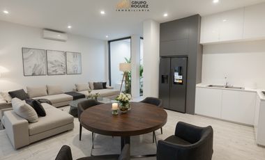 CASA CON ALBERCA Y JARDIN EN CUERNAVACA