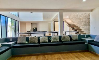 Casa Semi Amueblada de 3 Habitaciones con alberca y jardin con vigilancia