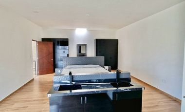 Casa Semi Amueblada de 3 Habitaciones con alberca y jardin con vigilancia