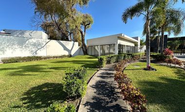 Departamento amueblado en renta en Paraiso Country Club