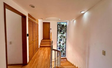 Enorme Propiedad frente al Lago de Exclusivo Kloster Sumiya Jiutepec. 4 Habitaciones