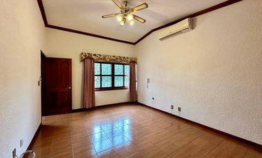 CASA  EN REFORMA AVENIDAS PRINCIPALES CON VIGILANCIA