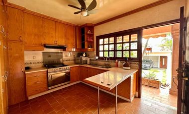 CASA  EN REFORMA AVENIDAS PRINCIPALES CON VIGILANCIA