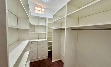 CASA  EN REFORMA AVENIDAS PRINCIPALES CON VIGILANCIA