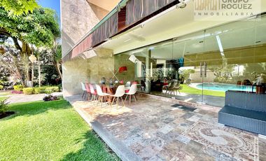 5 Recamaras con baño, bungalow, jardin y alberca enorme