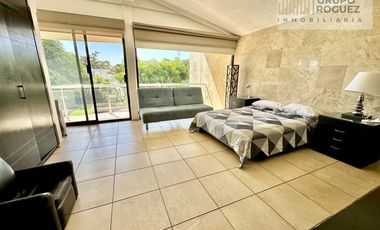 5 Recamaras con baño, bungalow, jardin y alberca enorme