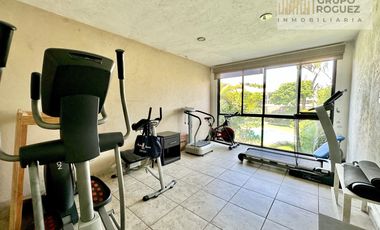 5 Recamaras con baño, bungalow, jardin y alberca enorme