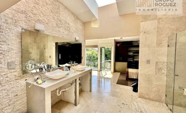 5 Recamaras con baño, bungalow, jardin y alberca enorme