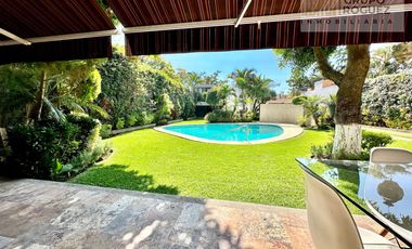 5 Recamaras con baño, bungalow, jardin y alberca enorme