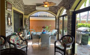 Costa Sur - Casa en Venta en Sunset Coast