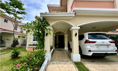 CASA EN VENTA EN COSTA SUR - VILLA VALENCIA