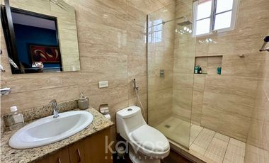 CASA EN VENTA EN COSTA SUR - VILLA VALENCIA