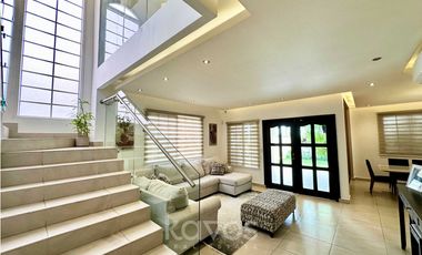 CASA EN VENTA EN COSTA SUR - VILLA VALENCIA