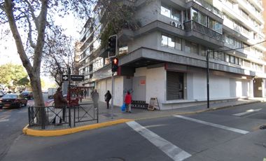 Excelente Local Comercial..!! En Pleno Providencia - Nuevo H