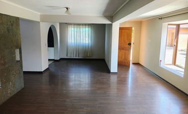 Se Arrienda Hermosa CASA 4D, 3B, 2E Limache
