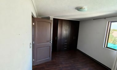 Se Arrienda Hermosa CASA 4D, 3B, 2E Limache