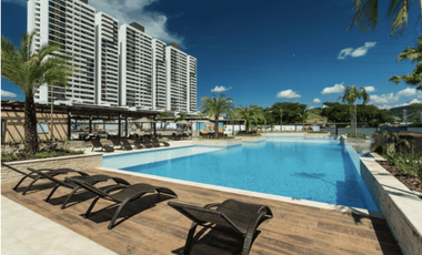 SE VENDE APARTAMENTO EN PH CONDADO COUNTRY CLUB CON 2 BALCONES