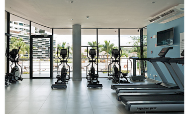 SE VENDE APARTAMENTO EN PH CONDADO COUNTRY CLUB CON 2 BALCONES