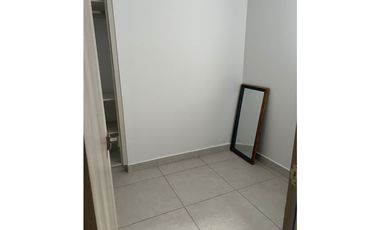 SE VENDE APARTAMENTO EN PH CONDADO COUNTRY CLUB CON 2 BALCONES