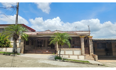 CASA BRISAS DE ARRAIJAN-PANAM OESTE-JR