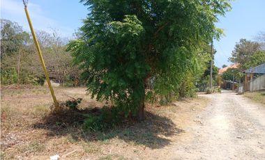 SE VENDE TERRENO DE 2994 METROS PLANO Y CERCA DE PLAYA / AG