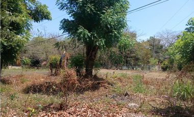 SE VENDE TERRENO DE 2994 METROS PLANO Y CERCA DE PLAYA / AG