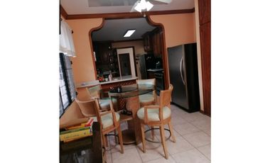 vendo hermosa casa en Villa lucre