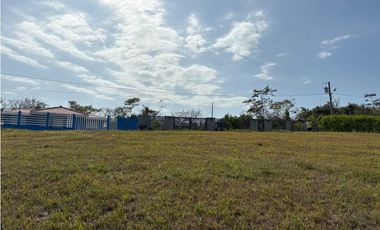 A LA VENTA TERRENO PLANO DE 811 METROS EN QUEBRADAS DEL VALLE / AG