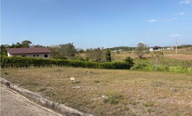 A LA VENTA TERRENO PLANO DE 811 METROS EN QUEBRADAS DEL VALLE / AG