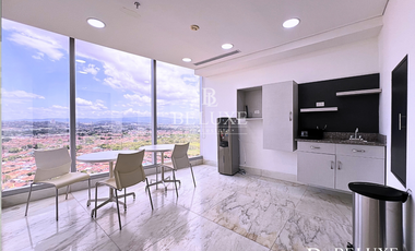 VENTA/ ALQUILER DE OFICINA AMOBLADA EN TORRE ANCÓN, COSTA DEL ESTE (8)