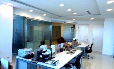 Move-in ready office at Prime Time Tower in Costa del Este