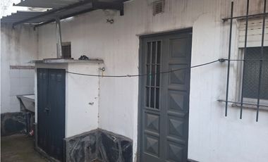 IMPECABLE CASA en PH EN ALQUILER - Ituzaingó Norte. A MTS DE AV. RATTI