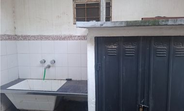 IMPECABLE CASA en PH EN ALQUILER - Ituzaingó Norte. A MTS DE AV. RATTI