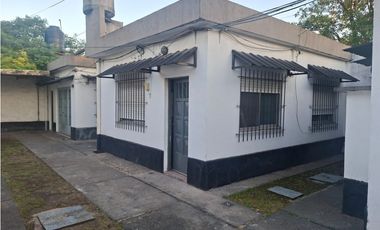 IMPECABLE CASA en PH EN ALQUILER - Ituzaingó Norte. A MTS DE AV. RATTI
