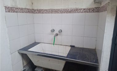 IMPECABLE CASA en PH EN ALQUILER - Ituzaingó Norte. A MTS DE AV. RATTI