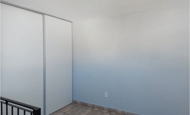 Alquiler 24 meses moderno dúplex de 3 ambientes.