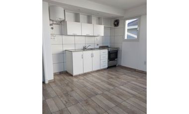 Alquiler 24 meses moderno dúplex de 3 ambientes.