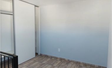 Alquiler 24 meses moderno dúplex de 3 ambientes.
