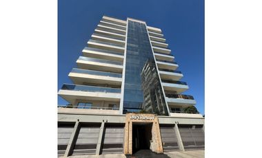 Se vende lujoso 3 dormitorios en zona Camba Cua