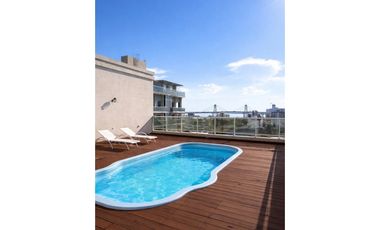 Se vende lujoso 3 dormitorios en zona Camba Cua