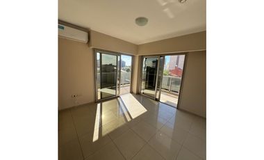 Se vende lujoso 3 dormitorios en zona Camba Cua