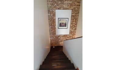 Casa en Venta de 5 habitaciones con piscina en B. Dalvian, Las Heras
