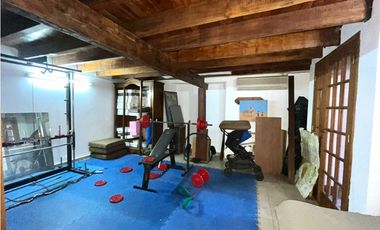 Casa en Venta en Country Las Delicias con bajada al arroyo.