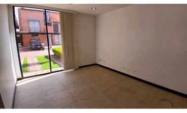 ARRIENDO CASA CAMPESTRE UNIFAMILIAR  CON BAÑO PRIVADO  EN CHIA