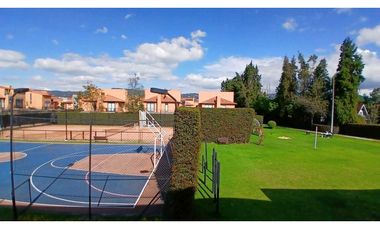 ARRIENDO CASA CAMPESTRE UNIFAMILIAR  CON BAÑO PRIVADO  EN CHIA