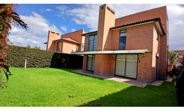 ARRIENDO CASA CAMPESTRE UNIFAMILIAR  CON BAÑO PRIVADO  EN CHIA